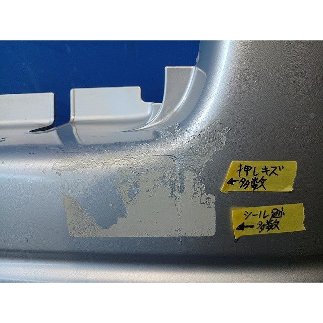 ジムニー TA-JB23W リアバンパー 純正品番71811-81AA0-799 管理番号