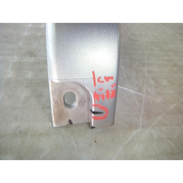 ジムニー TA-JB23W 右フロントフェンダーアーチモール 純正品番77510