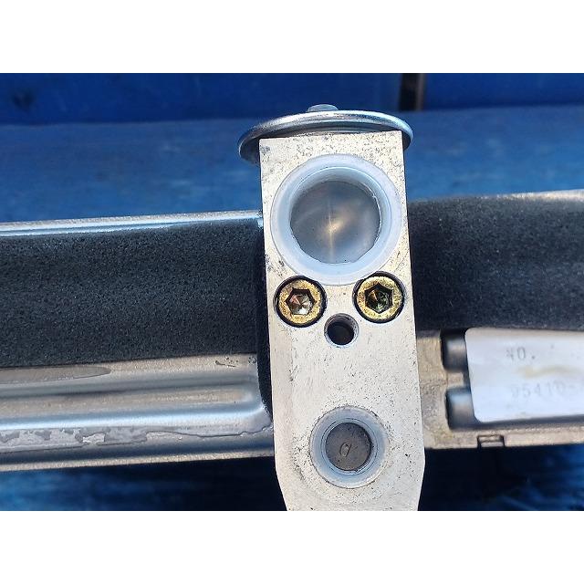 ジムニー TA-JB23W エバポレーター A/C AC 純正品番95410-81A50 管理