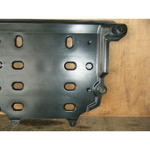 タウンエース ABF-S402M エンジンアンダーカバー 純正品番51451-BZ040 管理番号AA0494 : 赤江解体 - 通販 - Yahoo!ショッピング タウンエース ABF-S402M エンジンアンダーカバー 純正品番51451-BZ040 管理番号AA0494 : 赤江解体 - 通販 - Yahoo!ショッピング