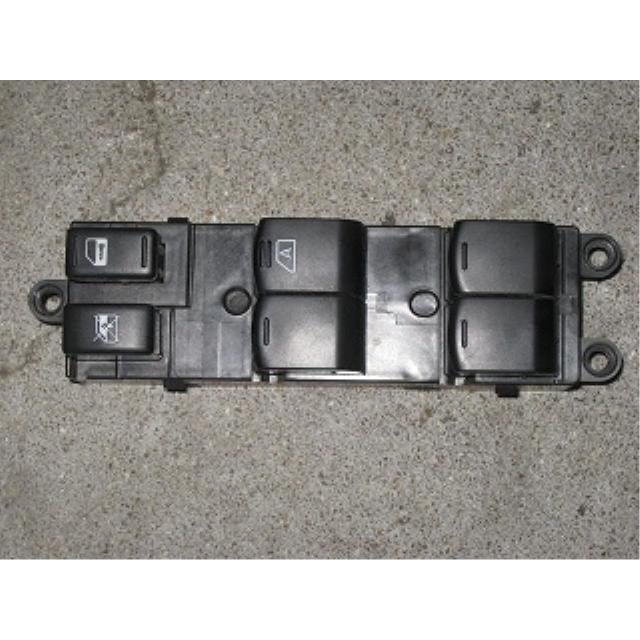 キューブ DBA-YZ11 パワーウインドウスイッチ 純正品番25401-CM30A 