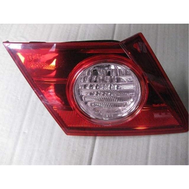 フィットアリア DBA-GD8 左テールランプ ストップランプ ブレーキ