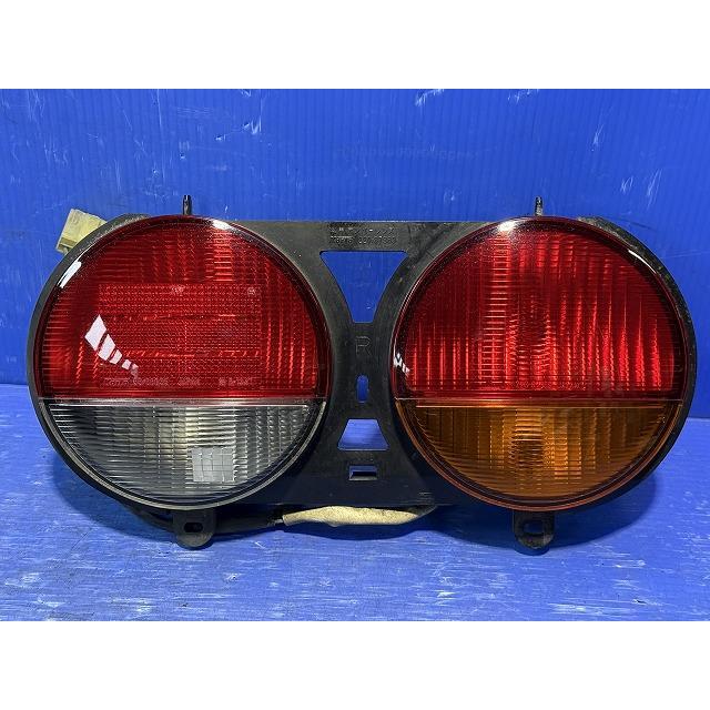 ミニキャブ GD-U61V 右テールランプ ブレーキランプ ストップ
