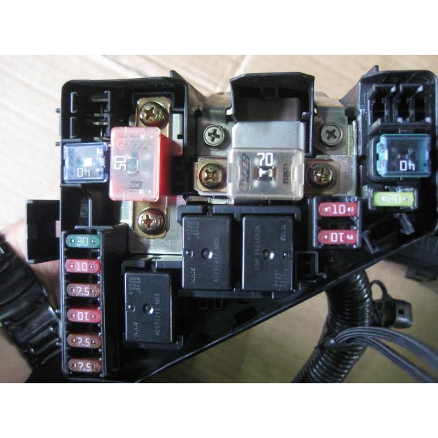 ライフ CBA-JB5 ヒューズボックス エンジンルーム側 管理番号