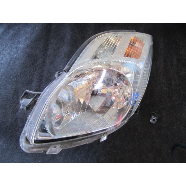 ヴィッツ　ヘッドライト左側　中古 ヴィッツ DBA-KSP90 左ヘッドランプ 左ヘッドライト 純正品番81150