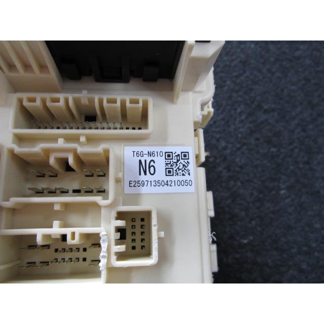 N-WGN DBA-JH1 ヒューズボックス 室内側 純正品番38209-T6G-N61 N-WGN DBA-JH1 ヒューズボックス 室内側 純正品番38209-T6G-N61