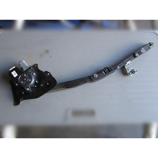 タント DBA-LA600S 左パワースライドドアモーター 純正品番85006-B2020