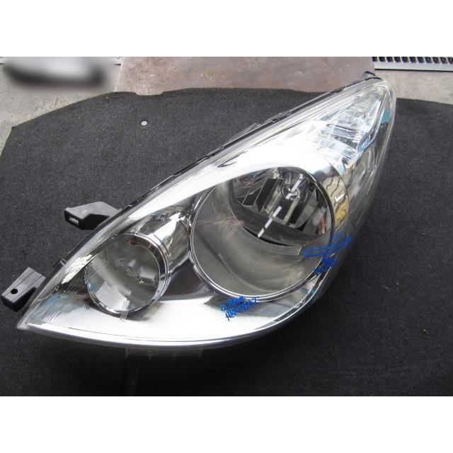 ノート DBA-E11 左ヘッドランプ 左ヘッドライト 純正品番26060-8Y20A 