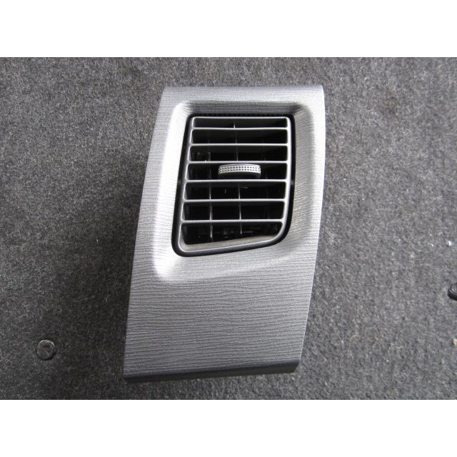 ステラ DBA-LA100F センターエアコン吹き出し口右側 　純正品番55063-B2140-B0 管理番号V8850