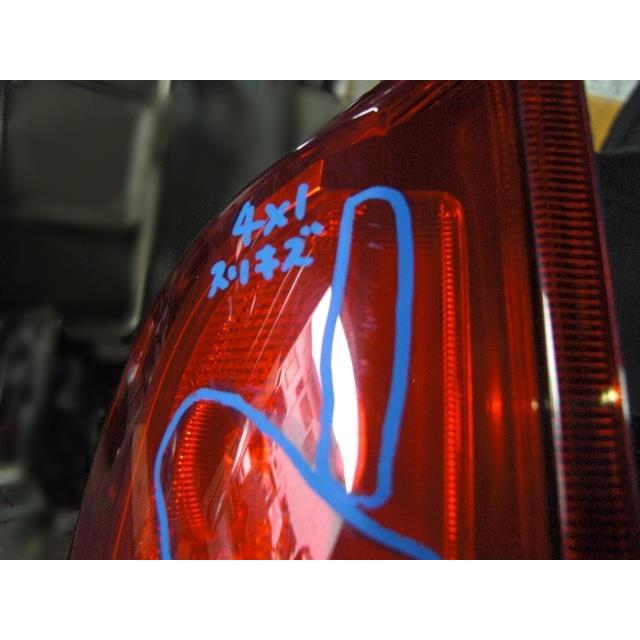 スペーシア DBA-MK32S 右テールランプ ブレーキランプ ストップランプ