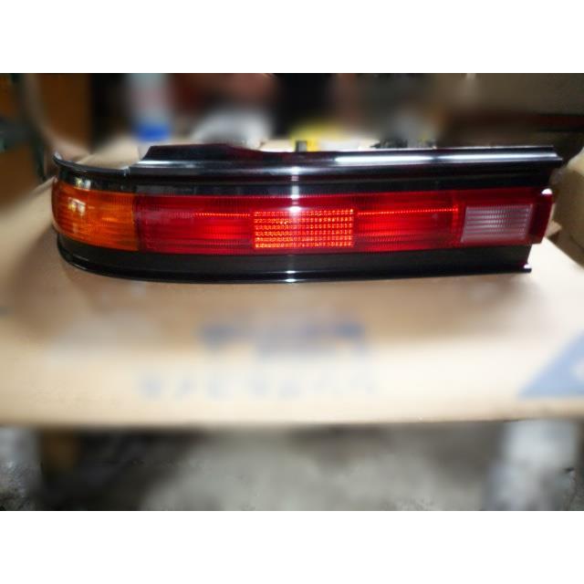 マークII E-GX90 左テールランプ ブレーキランプ ストップランプ 純正