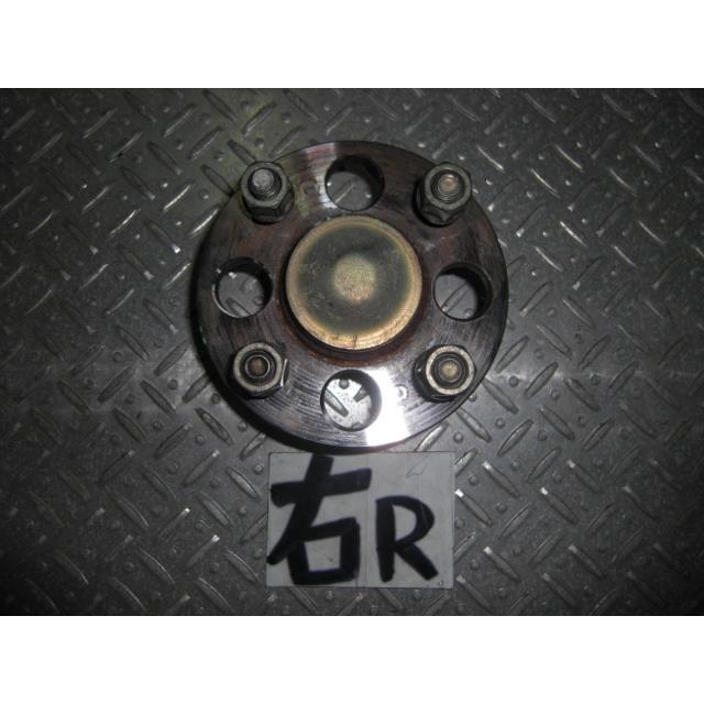 ライフ UA-JB5 右リアハブ 純正品番42200-SFA-N51 管理番号U4039