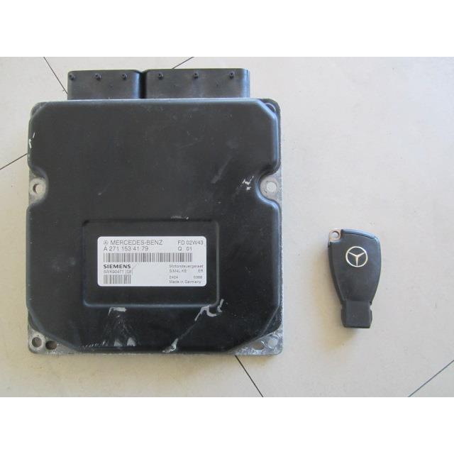 ベンツ Cクラス GH-203046 エンジンコンピューター 品番A 271 153 41