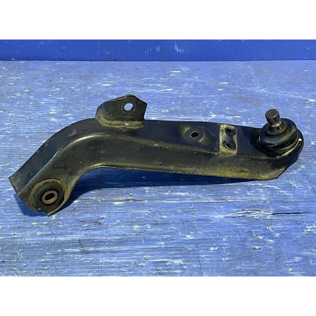 eKワゴン DBA-H82W 左フロントロアアーム 純正品番MR554672 管理番号  