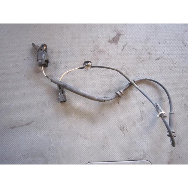 プレマシー DBA-CREW 左フロントABSセンサー 純正品番C235-67