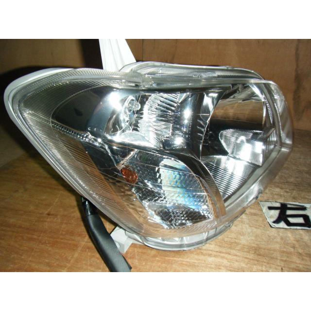 タント タントエグゼ DBA-L455S 右ヘッドランプ 右ヘッドライト タント タントエグゼ DBA-L455S 右ヘッドランプ 右ヘッドライト