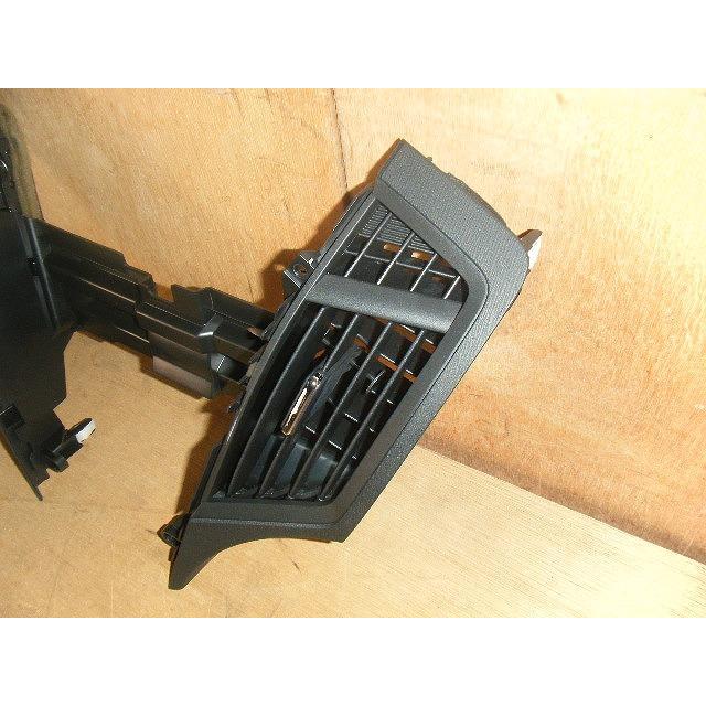 オデッセイ DBA-RB3 センターエアコン吹き出し口 純正品番77610