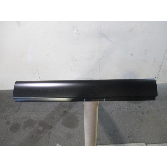 タント DBA-L375S 右側センターピラーOUT 純正品番61311-B2150 管理