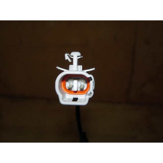 ムーヴ DBA-LA100S 左フロントABSセンサー 純正品番89543-B2040 ムーヴ DBA-LA100S 左フロントABSセンサー 純正品番89543-B2040