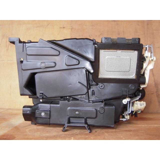 オーダー品 フェアレディ フェアレディZ E-PGZ31 ヒーターコア 純正品番