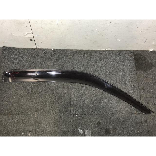 NV350キャラバン CBF-VR2E26 左フロントドアバイザー 純正品番H0813