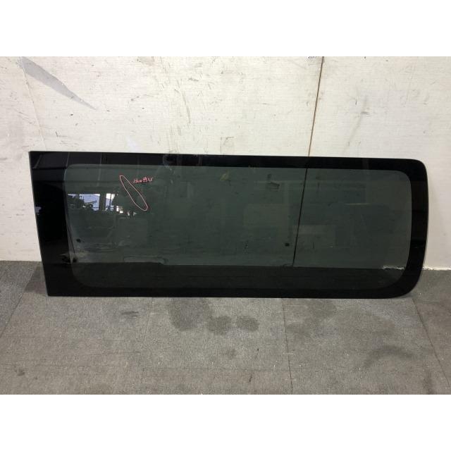 NV350キャラバン CBF-VR2E26 左クォーターガラス 純正品番83341-3XA0B