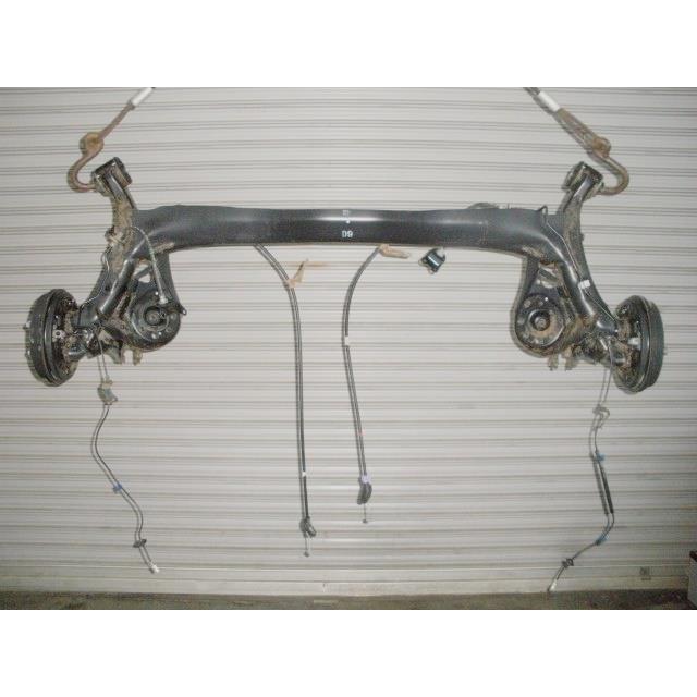 フィットシャトル DAA-GP2 リアアクスルビーム 純正品番42100-TF9-000  