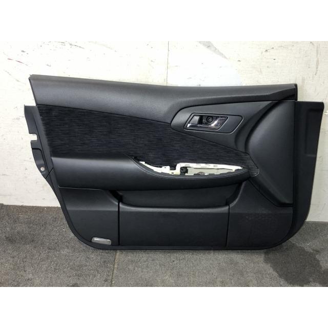 クラウンマジェスタ DBA-URS206 左フロントドアトリム 内張り 純正品番