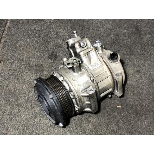 クラウンマジェスタ DBA-URS206 エアコンコンプレッサー A/C AC 純正