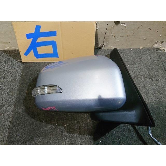 タント DBA-L375S 右ドアミラー カラー番号S28 ブライトシルバー(M 