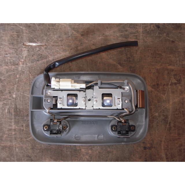 スカイライン（日産） スカイライン E-HCR32 フロントルームランプ