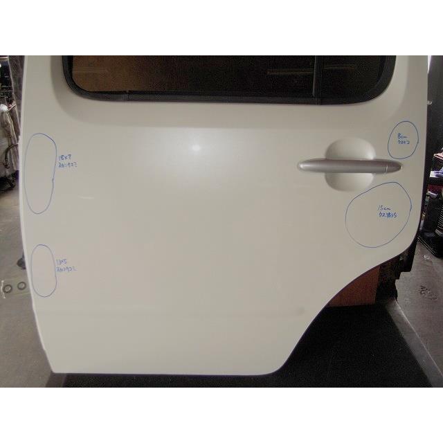 ミラ（ダイハツ） ミラココア DBA-L675S 左リアドア カラー番号W24