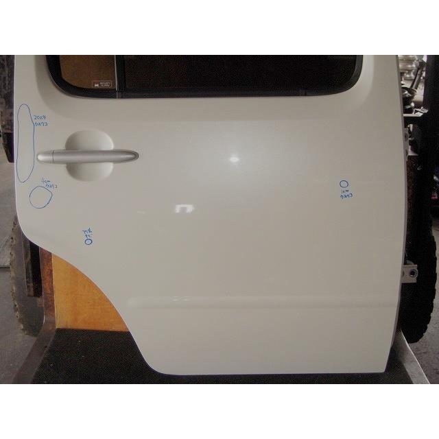 ミラ（ダイハツ） ミラココア DBA-L675S 右リアドア カラー番号W24 