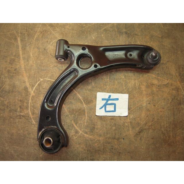 ムーヴコンテ DBA-L575S 右フロントロアアーム 純正品番48068-B2040 