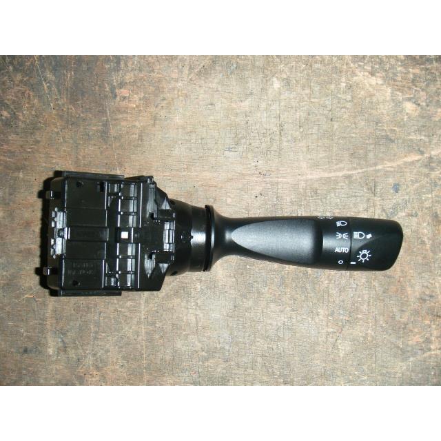 タント DBA-LA600S ライトスイッチスイッチ 純正品番84140-B2180 管理 