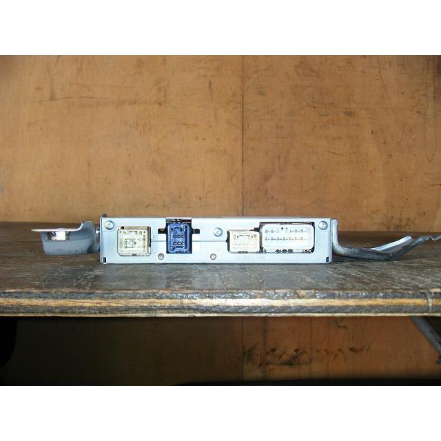 プリウス DAA-NHW20 マルチアンプTVチューナー 純正品番86016-47010