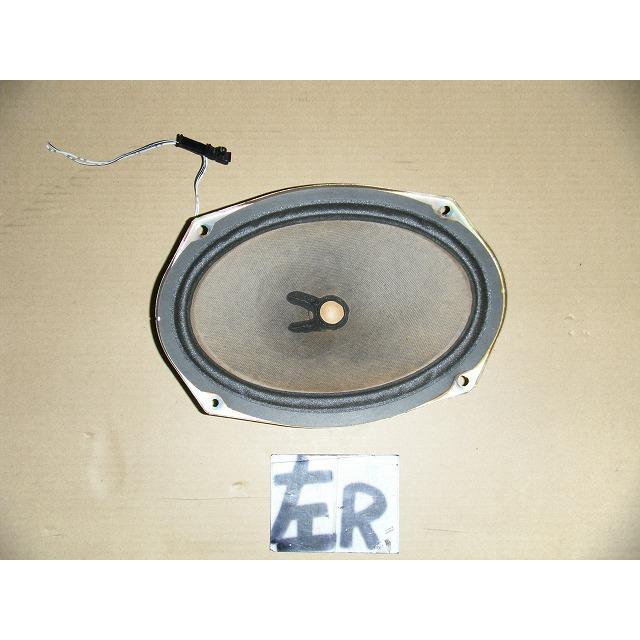 カペラ GF-GF8P 左リアスピーカー 純正品番B21H-66-960A 管理番号Z8819