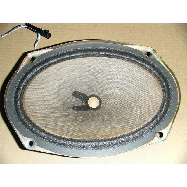 カペラ GF-GF8P 左リアスピーカー 純正品番B21H-66-960A 管理番号Z8819