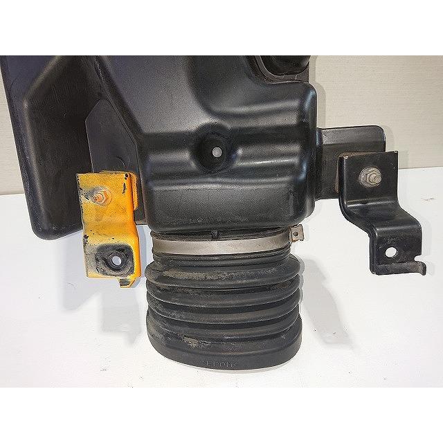 エルフ BDG-NPR85AN エアクリーナーダクト 純正品番8-98000-230 エルフ BDG-NPR85AN エアクリーナーダクト 純正品番8-98000-230