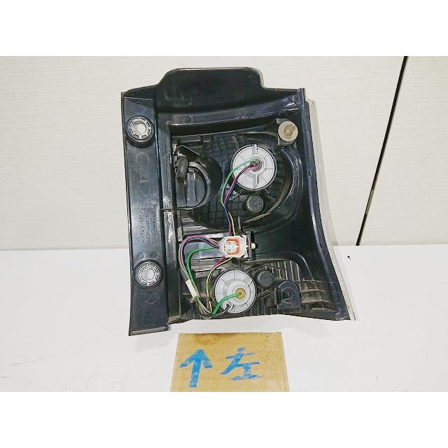 ダイハツ タント(L375S)用 純正テール / バックランプのセット タント DBA-L375S 左テールランプ ブレーキランプ ストップ