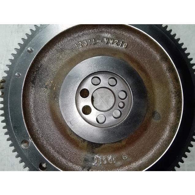 キャラバン KG-VWE25 フライホイール 純正品番12310-VW210 管理番号