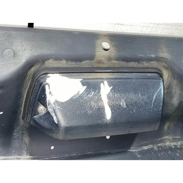 しん　スバル　サンバー TV2 リアバンパー　② スバル サンバーディアスバン TV2（平成19年式）リアバンパーの外