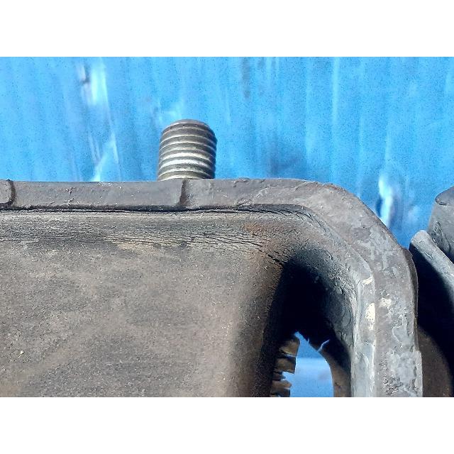 ハイゼット EBD-S321V エンジンマウント 純正品番12362-B2070 管理番号