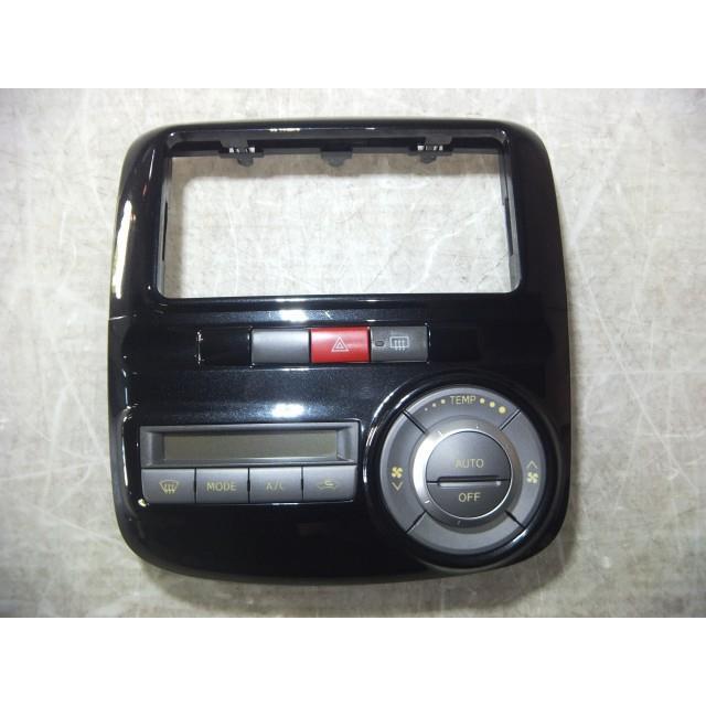 タント DBA-L375S オーディオパネル 純正品番55910-B2350-B0 タント DBA-L375S オーディオパネル 純正品番55910-B2350-B0