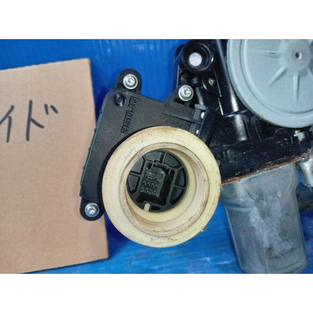 エスティマ DBA-ACR50W 左リアレギュレーター・モーター 純正品番85720