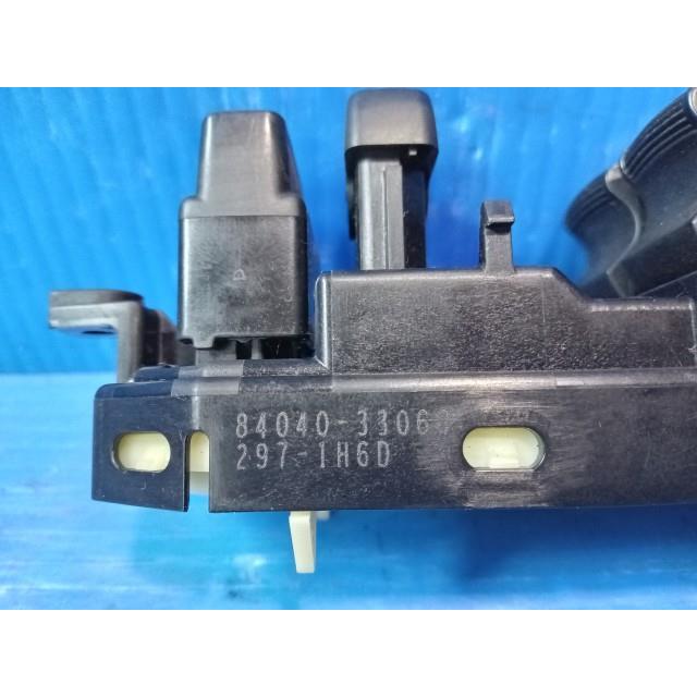 エスティマ DBA-ACR50W パワーウインドウスイッチ 純正品番84040-33060