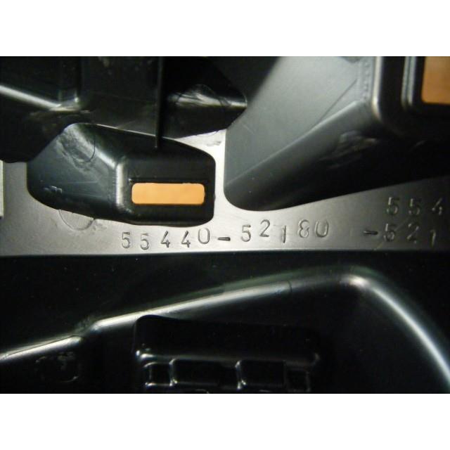 アクア DAA-NHP10 助手席オープントレイ 純正品番55440-52140-J1 管理