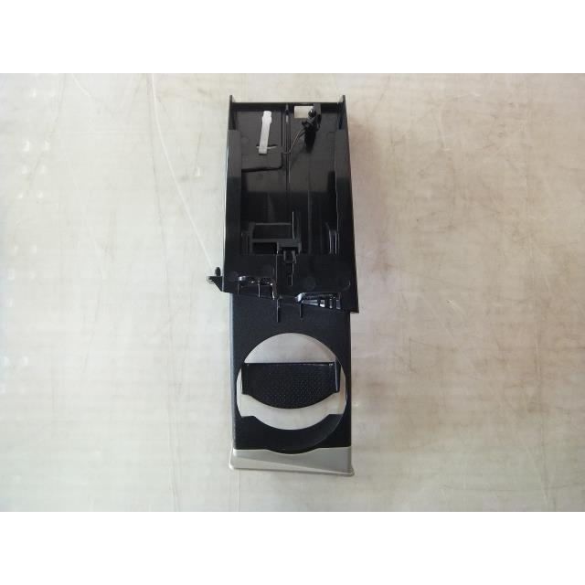 デイズルークス DBA-B21A 右ドリンクホルダー 純正品番68430-6A00K