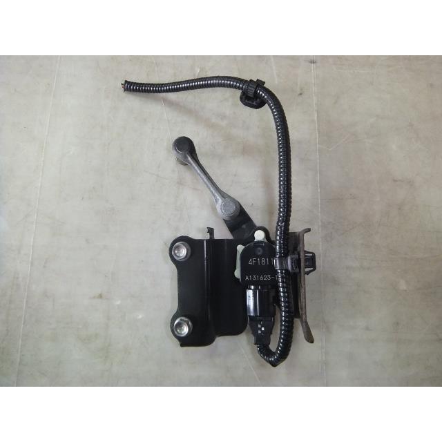 デイズルークス DBA-B21A リアハイトセンサー 純正品番53820-6A00C
