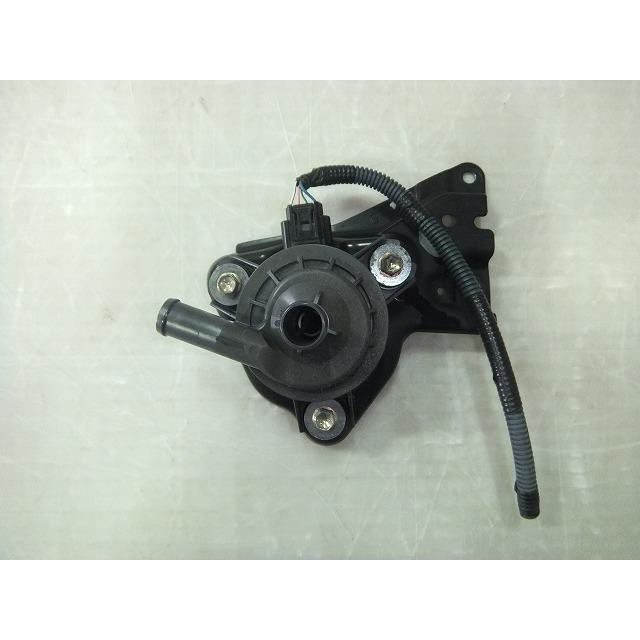 アクア DAA-NHP10 ウォーターポンプ インバーター用 純正品番G9040 